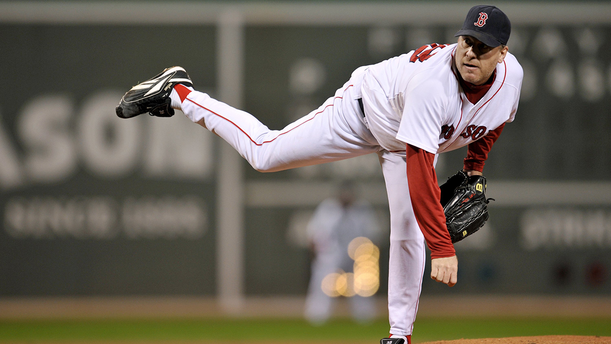 Curt Schilling pitching for the Boston Red Sox in 2007