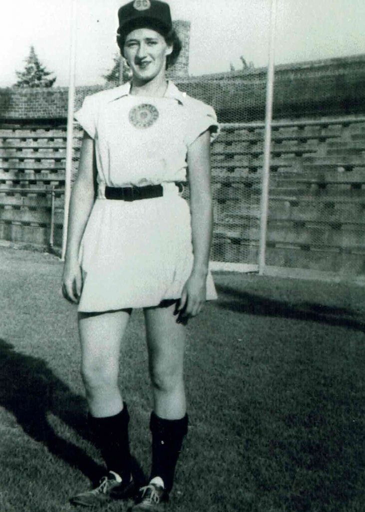 AAGPBL legends still fighting for girls' baseball