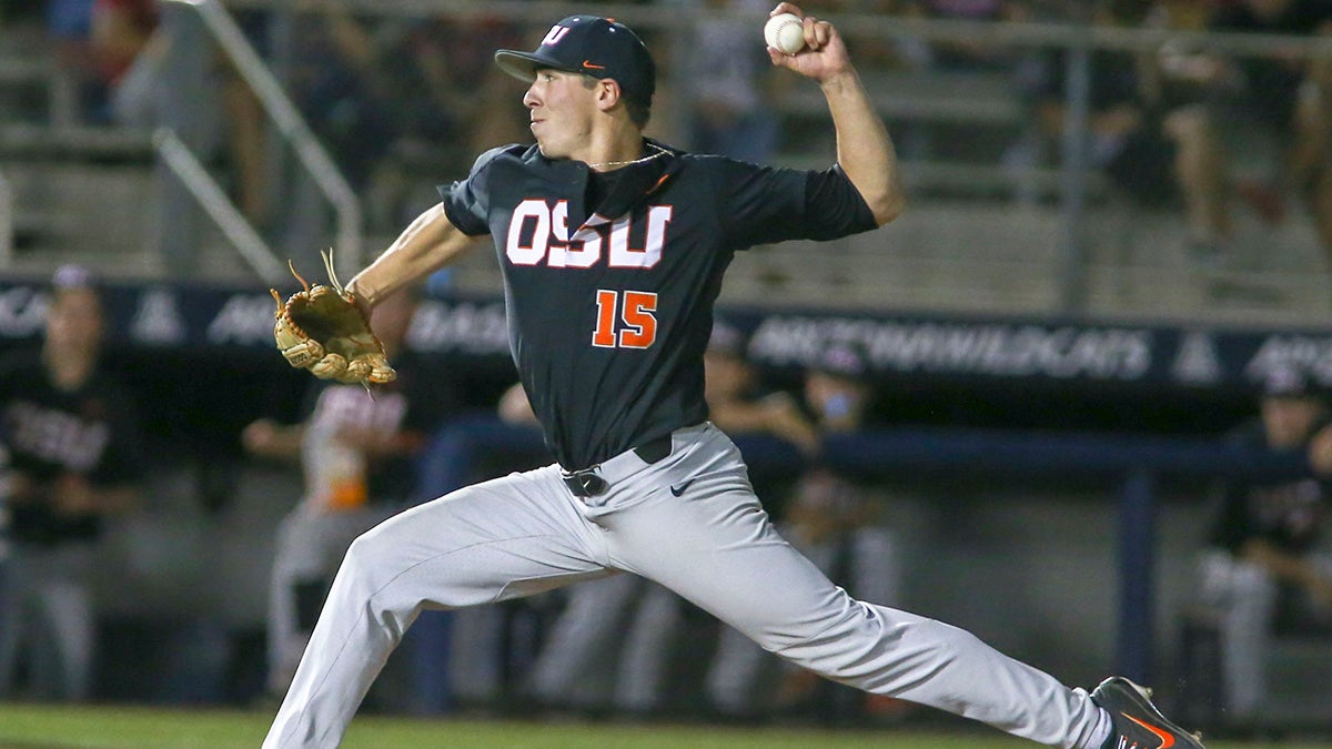 Luke Heimlich pitching a baseball