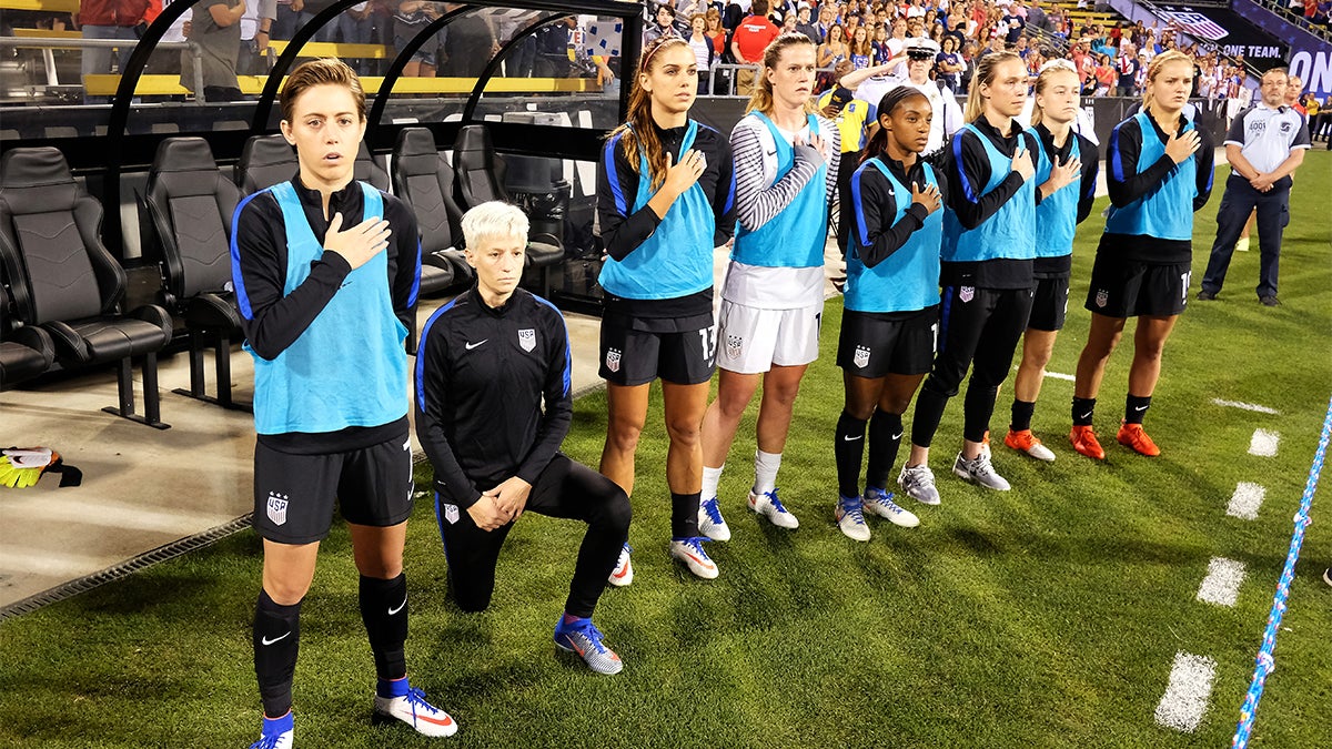 USWNT largely silent during World Cup national anthem — again