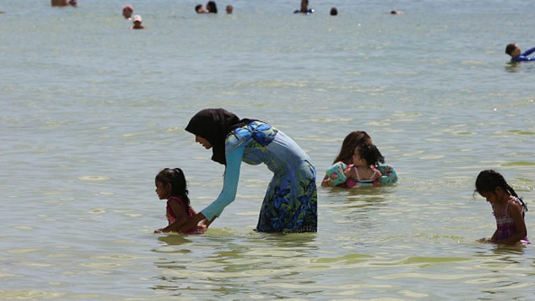 Burkini, swimming, Muslim women
